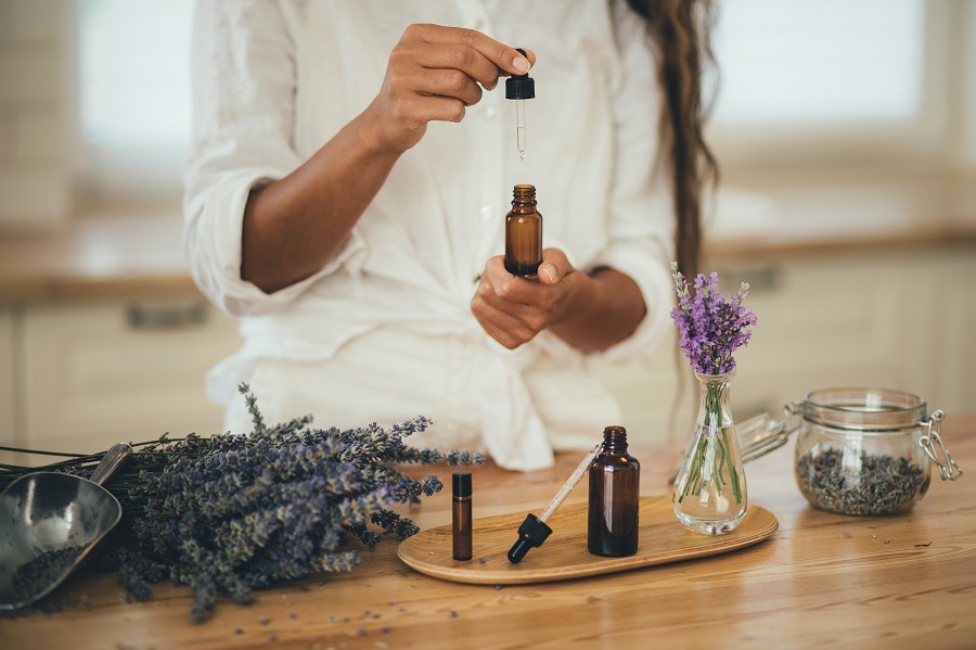 Essential Oils for Health and Wellness: A Beginner's Guide