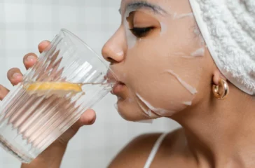 The Benefits of Hydration for Youthful Skin and Health