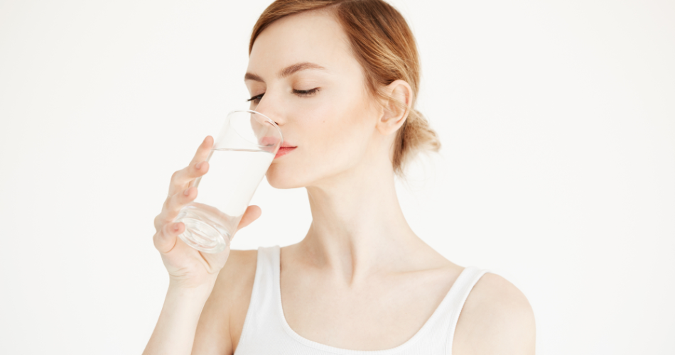 The Benefits of Hydration for Youthful Skin and Health