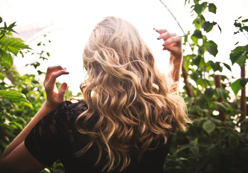 The Role of Vitamins in Promoting Hair Health 