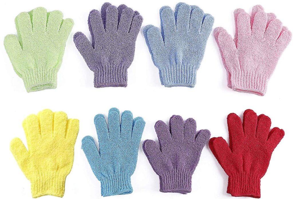 How to Choose the Best Exfoliating Gloves for Your Skin Type