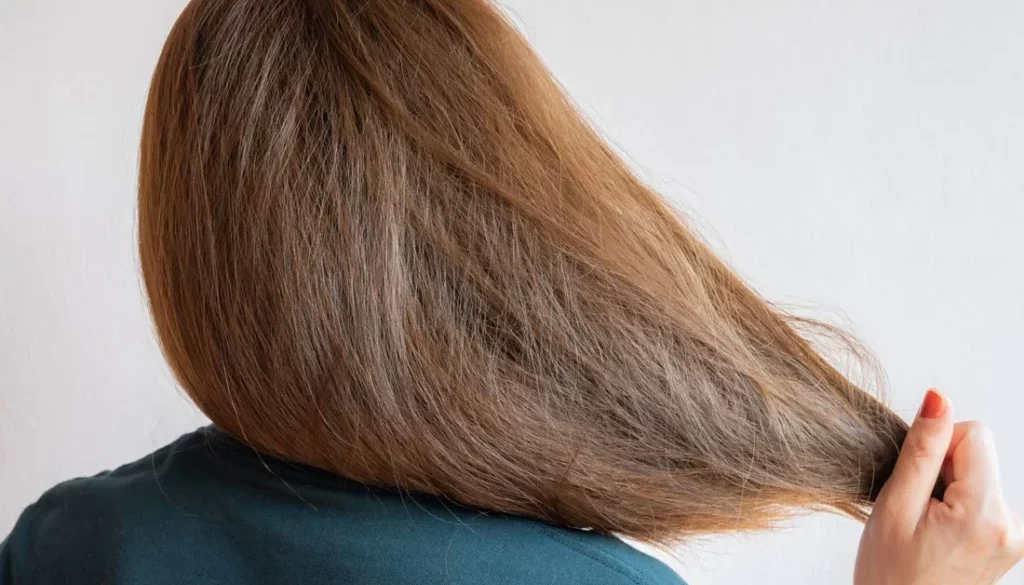 How to Fight Frizz and Humidity for Smooth Hair